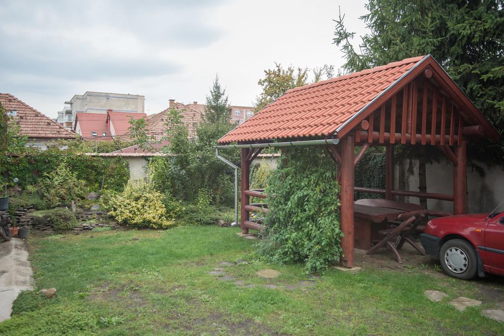 Hotel Béluci Panzió Odorheiu Secuiesc Exterior foto
